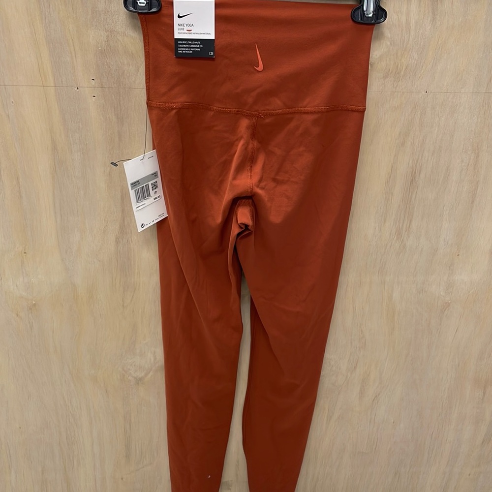 Nike yoga leggings